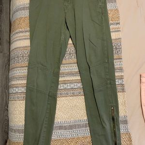 Women’s Pants